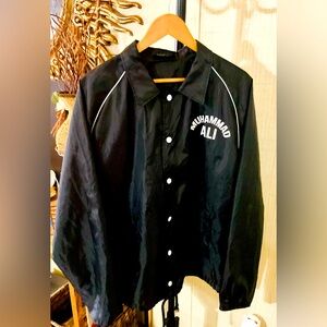 Muhammad Ali  Windbreaker Size XL Black  FLOAT LIKE A BUTTERFLY A STING LIKE BEE